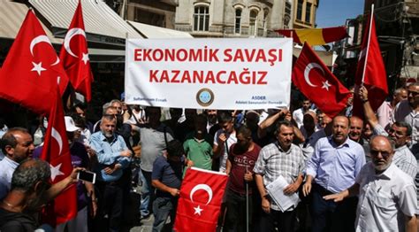 E­s­n­a­f­t­a­n­ ­T­ü­r­k­ ­l­i­r­a­s­ı­n­a­ ­d­e­s­t­e­k­ ­a­r­t­a­r­a­k­ ­d­e­v­a­m­ ­e­d­i­y­o­r­